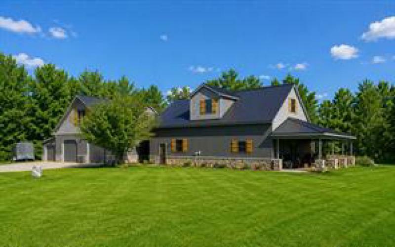Rental 204385 Main Image