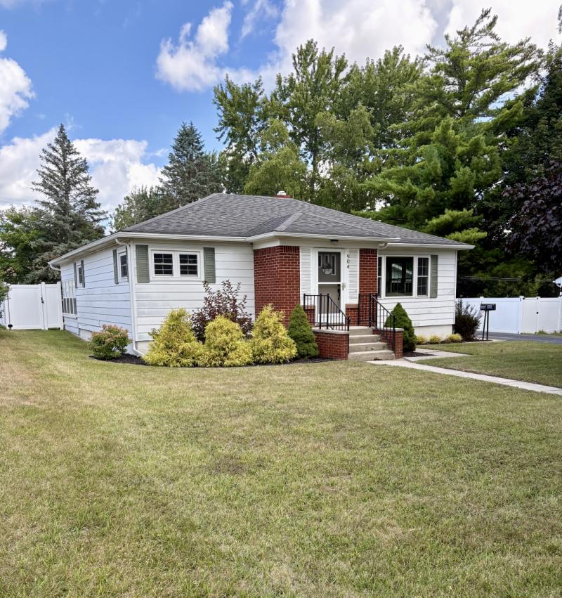 Rental 204507 Main Image