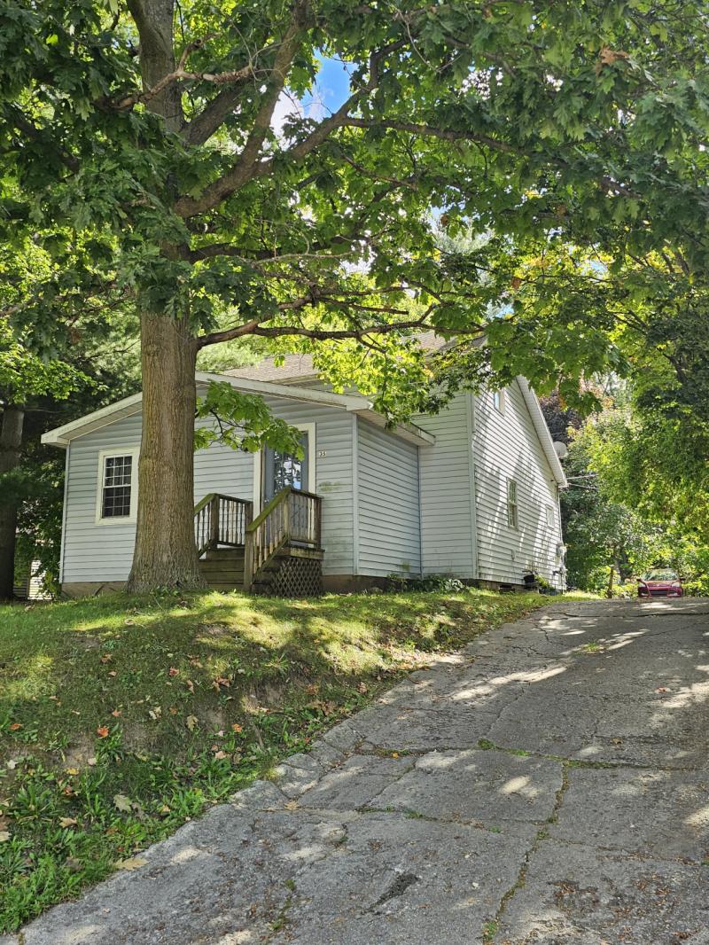 Rental 204835 Main Image